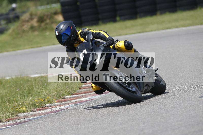 Archiv-2025/27 12.06.2025 Ducati Schweiz Trackday Warmup  ADR/blau-bleu/21